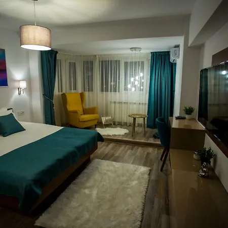 Briana Luxury * Kolozsvár