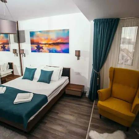 Briana Luxury Apartment